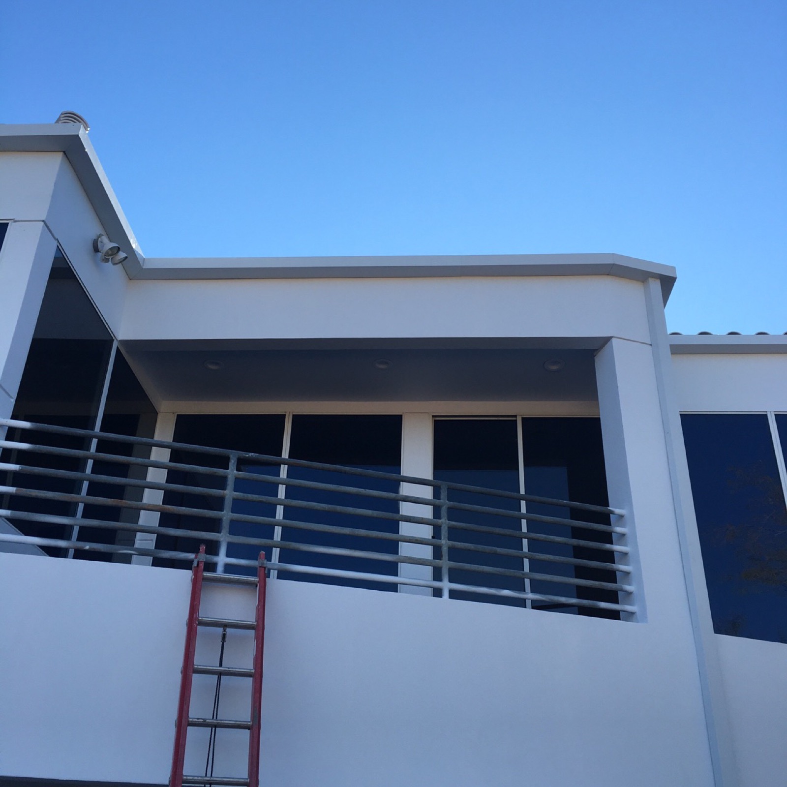 City Seamless specialty rain gutter installation detail.