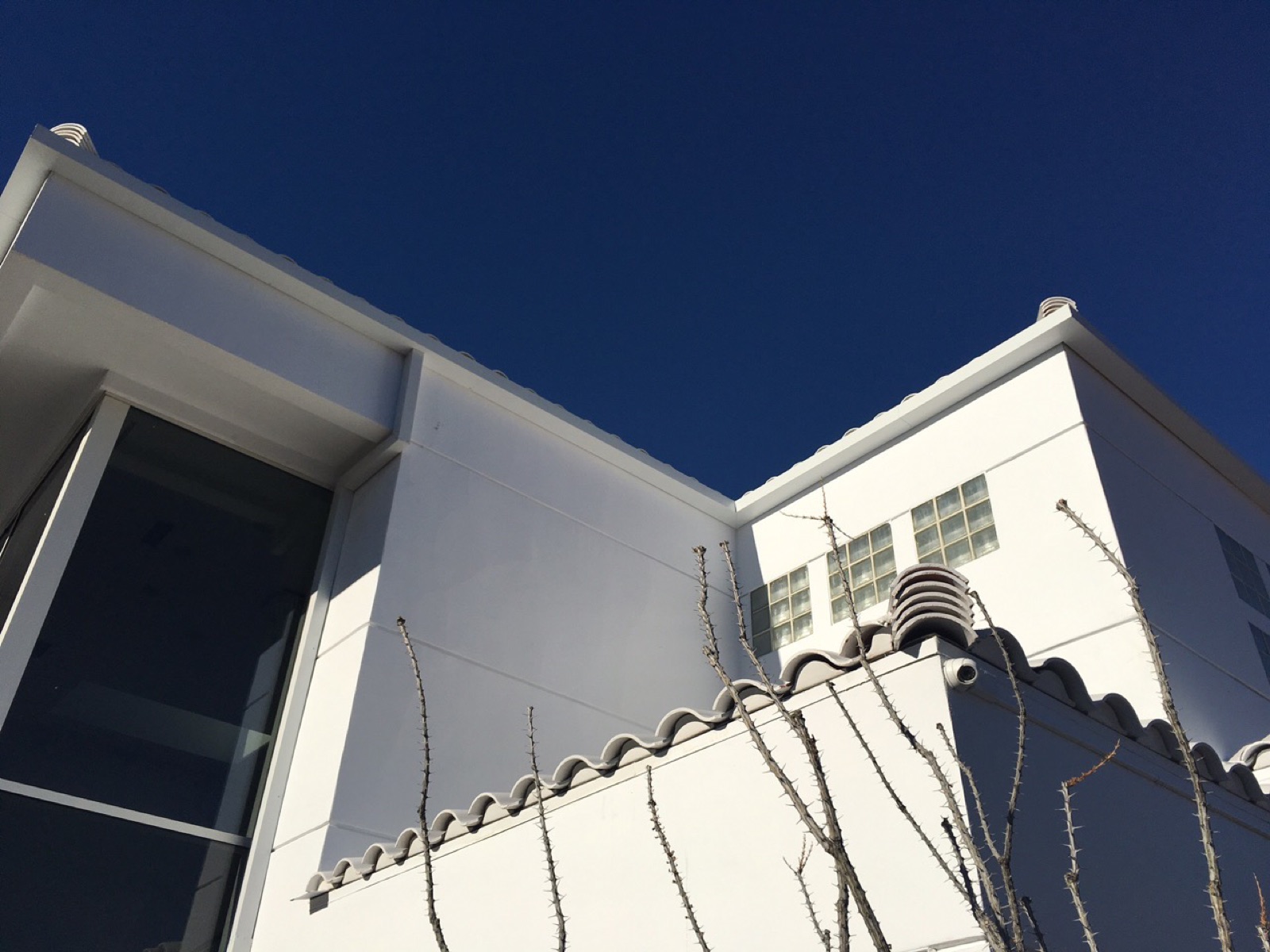City Seamless specialty rain gutter installation detail.