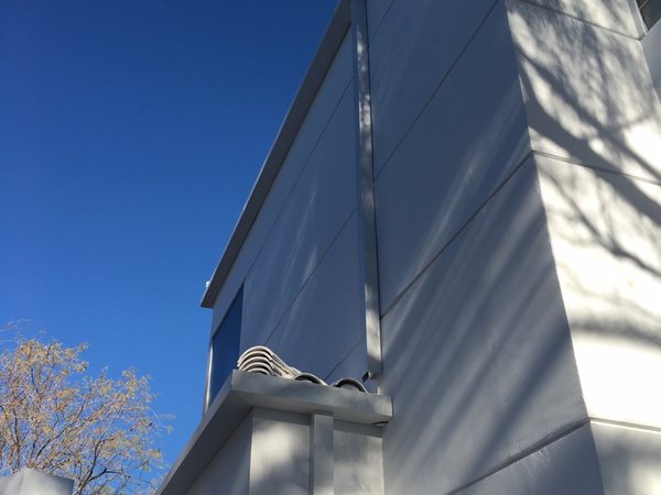 City Seamless specialty rain gutter installation detail.